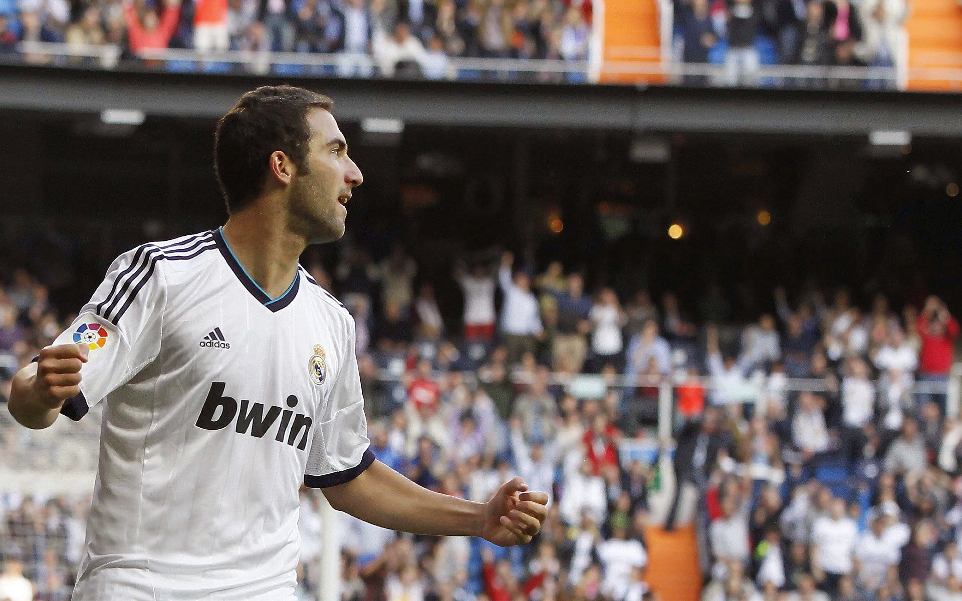 全国青少年“绿色公益球场”项目在青岛全面落实,推动绿色环保发展